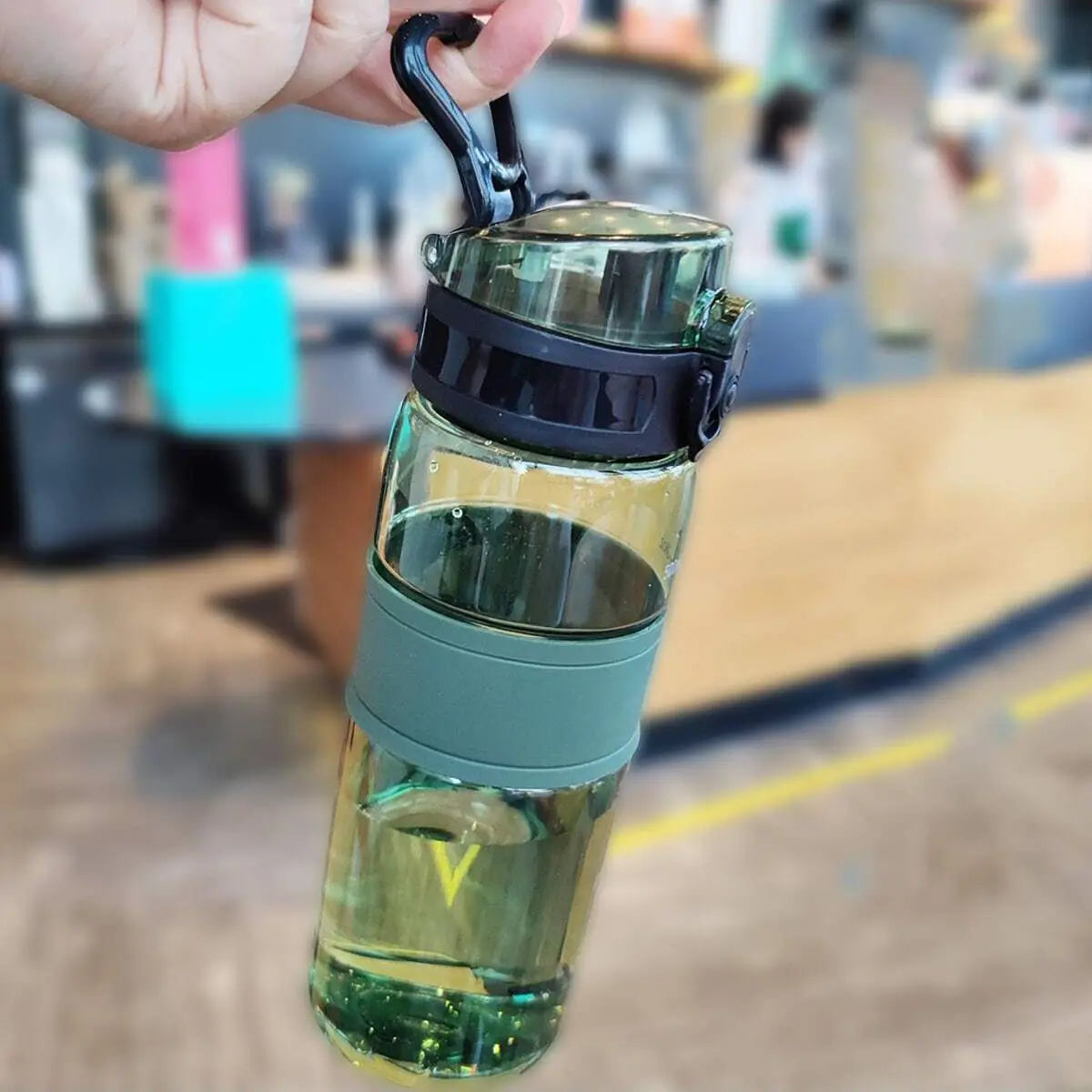 Garrafa Desportiva 2L · Tampa Flip
